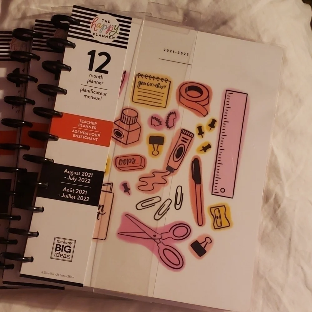 𝅺the happy planner NWT teacher planner 2021-2022